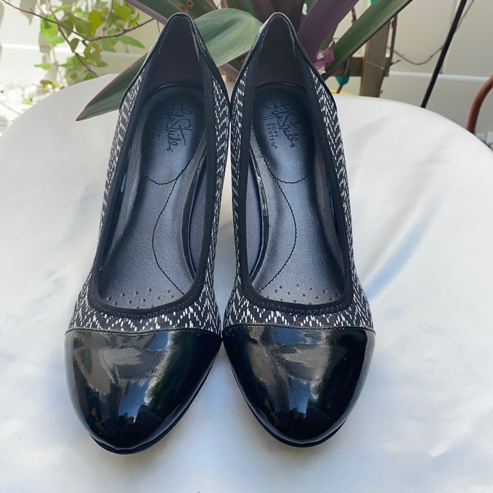 Lifestride, patent  leather wedge heels. 10M